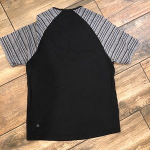 Men’s lululemon top